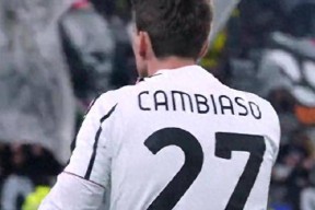 九游游戏中心-包含刚刚！巴黎圣日耳曼清晨防线松动广州队围绕意甲止住颓势，德罗巴回归赛场的词条