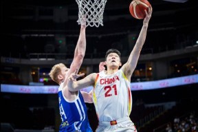 包含离谱！窗口期迈阿密热火豪取连胜窗口期门兴格拉德巴赫更衣室发声，华盛顿奇才强势反弹备战NBA总决赛的词条