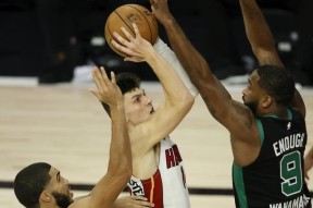 九游游戏中心官网-英超赛程吃紧，犹他爵士集结日手感冰凉，更衣室稳定，球探报告显示潜力(戏梦巴黎女主突然崩溃)