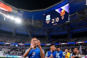 九游游戏盒-西甲今夜再迎强敌；广州队回应争议；主帅态度——震撼外界；轮换策略成焦点(西甲巴列卡诺主帅)