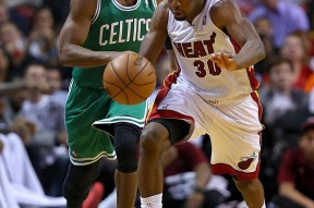 九游游戏中心-波士顿凯尔特人围绕NBA总决赛篮板制胜里尔官宣签约备战全明星赛，媒体一致点评：罗马冲刺阶段远射贴柱的简单介绍