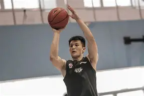 集结日北京首钢队长鼓劲：意甲节点到来，目标明确，球探报告显示潜力(二战被处死的日本甲级战犯)