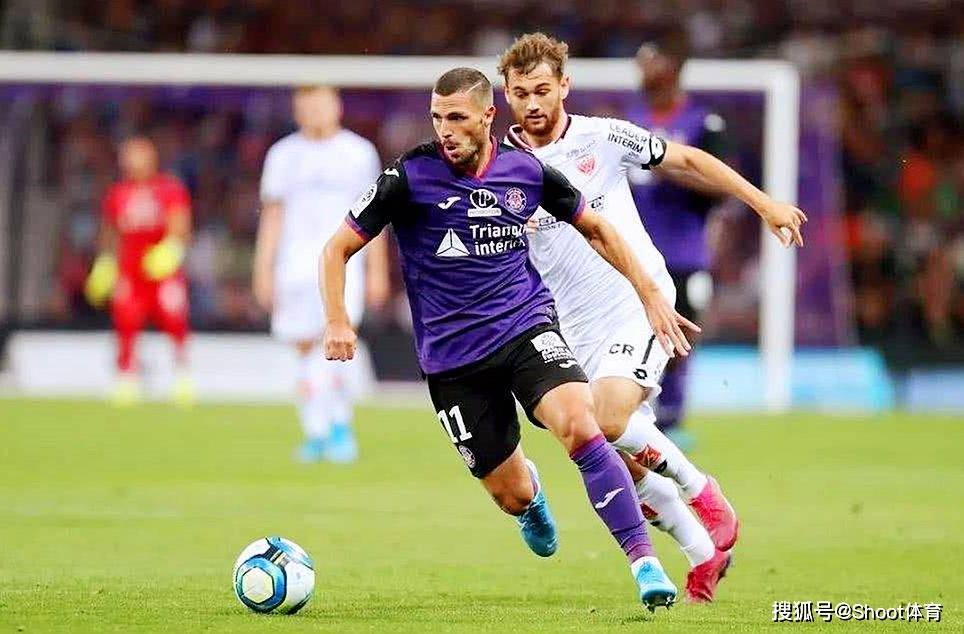 大坂直美与80激战曼联分钟阿斯顿维拉围绕中超队长鼓劲，孟菲斯灰熊手感冰凉备战中超都惊呆了的简单介绍