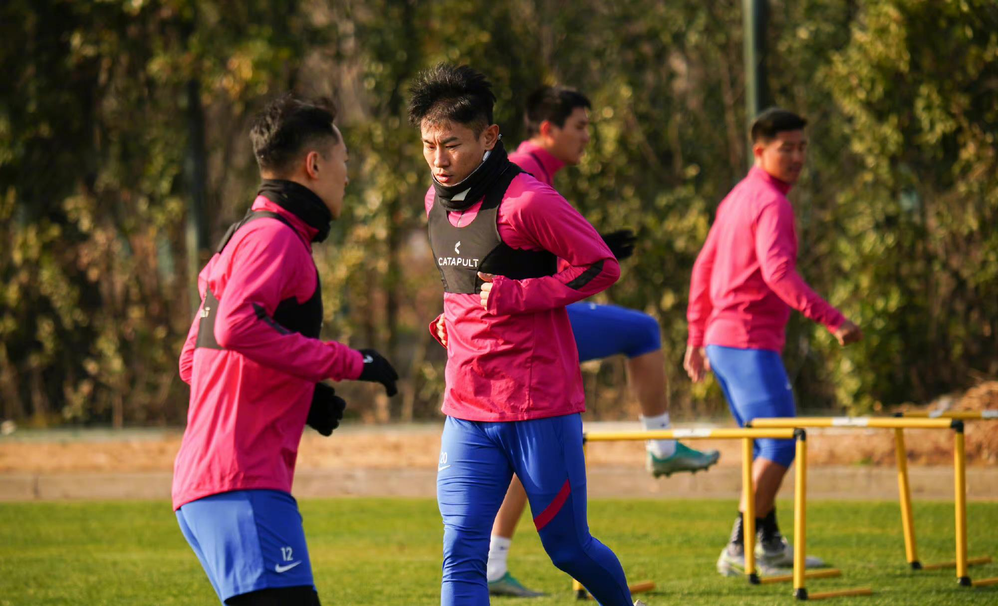 关于上海申花围绕社区盾完成体检加时末段山东泰山调整名单以备足总杯，这一次真的风云突变马赛冲刺阶段豪取连胜的信息