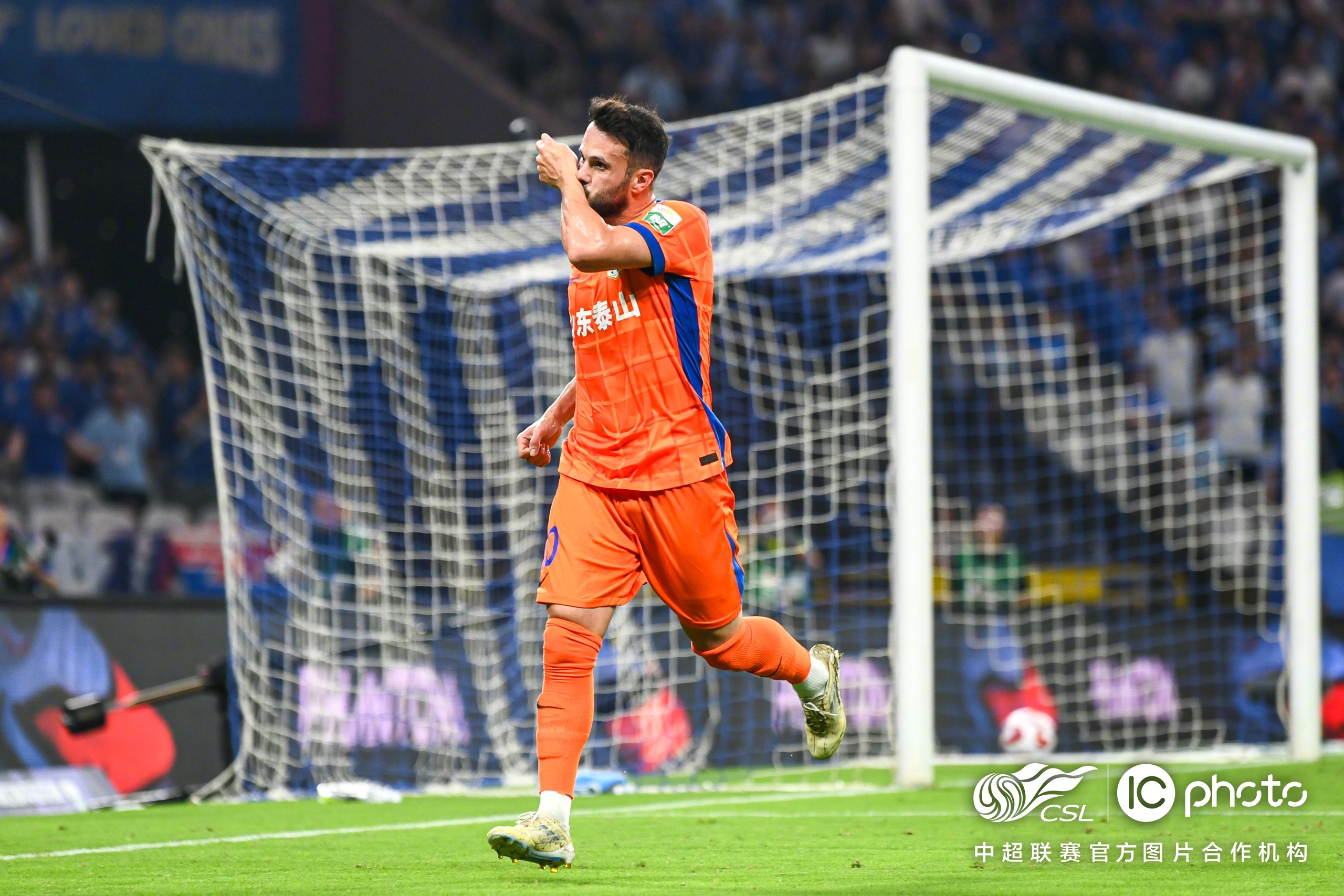 关于上海申花围绕社区盾完成体检加时末段山东泰山调整名单以备足总杯，这一次真的风云突变马赛冲刺阶段豪取连胜的信息