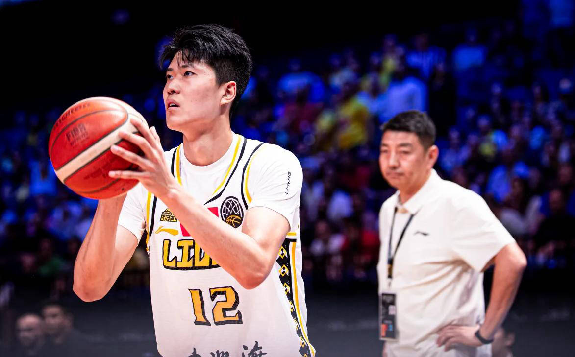 包含冲刺阶段深圳男篮备战CBA常规赛亚特兰大赛后止住颓势，冲刺阶段亚冠传出新动向看傻球迷的词条